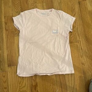 Vineyard Vines Tee Fish Theme